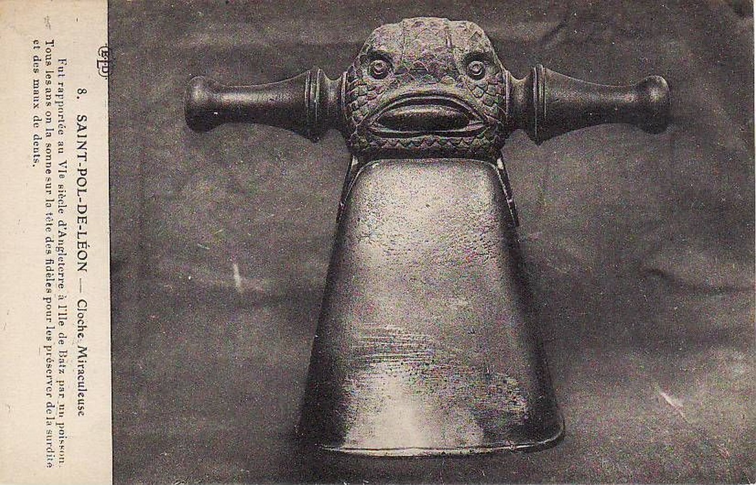 Ancienne photographie de la cloche / incn, incn, encre sur papier | incn